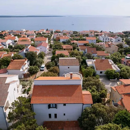 Ante - Comfortable & Free Parking Apartment