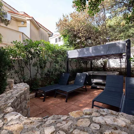 Ante - Comfortable & Free Parking Apartmán *